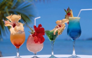Топ 10 най-популярни летни коктейла