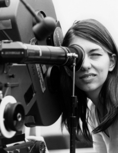 София Копола (Sofia Coppola)Кариерата на София Копола всъщност само стартира с актьорски изяви, но през последните няколко години тя е съсредоточила усилията си върху режисирането. Най-успешният й филм, който й донесе Оскар, макар и за сценарий, а не за режисура, е Lost in Translation.