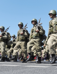 Денят на победата бе отбелязан с официална церемония и военни паради на бул. Ватан, Истанбул, Турция, на 30 август 2012 г. 