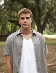 Лиъм Хемсуърт (Liam Hemsworth) - 10