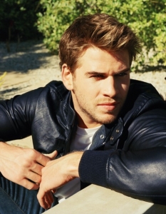 Лиъм Хемсуърт (Liam Hemsworth) - 13