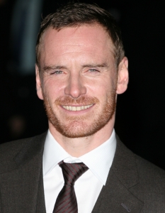 Michael Fassbender
Въпреки отличната си игра, звездата от Hunger, 300, Inglorious Basterds и X-Men: First Class напуска училището за театрално изкуство. На въпроса защо не е потеглил по обичайния път, той отговаря: "В  театралното училище не мислят за филма като чиста форма на изкуство, каквито са театърът и филмите, които обичам най-много. Има интимност в тях - исках да имам същото въздействие върху другите, както филмите са имали върху мен."
Въпреки това той посещава училището си миналата година, където го удостояват с титлата "Най-изкусно напускане на училище".