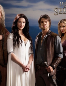 Legend of the Seeker Още един сериал, базиран на популярна поредица фентъзи романи, е Legend of the Seeker. Поредицата е "Мечът на истината" (The Sword of Truth) на Тери Гудкайнд (Terry Goodkind). Сериалът е продуциран от ABC Studios и е отличен с награда Emmy. 