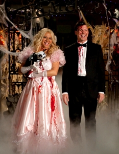 Топ 20 идейни и смешни костюми за Хелоуин от хитовите ситкоми на 2012 г. - 19