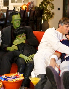 Топ 20 идейни и смешни костюми за Хелоуин от хитовите ситкоми на 2012 г. - 20