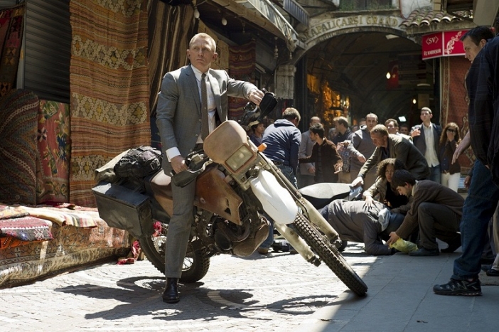 Skyfall (007 Координати: Скайфол) 
