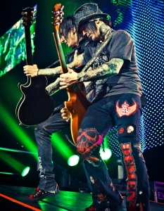 Guns N