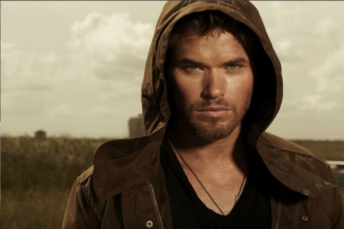 Келан Лъц (Kellan Lutz)