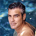 George Clooney скъса с приятелката си