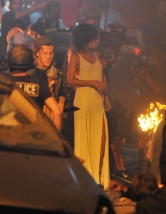 Rihanna - Diamonds (Behind-the-scene) - 5