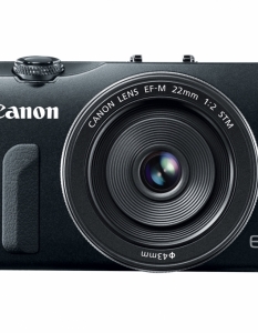  
15. Canon EOS M
 
Canon беше последната от големите компании във фото бранша, качили се на така нареченият CSC влак (на компактните дигитални камери). Техният EOS M е дебютът им в този пазарен сегмент и по същество представлява EOS 650D (който е цифрово-огледален модел), но в значително по-скромна опаковка.
Чисто технологично двете камери почти не се различават – както по отношение резолюцията и формата на използвания сензор, така и що се отнася до вградения процесор.