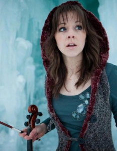 Dubstep Violin- Lindsey Stirling- Crystallize
Публикувано на 23 февруари 2012 г. Към 18 декември 2012 г: Брой гледания: 38 516 921 Положителни гласа: 571 280      Отрицателни гласа: 8 799 Брой коментари: 124 358

