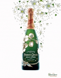 Perrier JouëtЛегендарният лейбъл Perrier Jouët на Champagne House of Perrier Jouët (днес собственост на Pernod Ricard) е създаден през 1811 г., когато Pierre-Nicolas-Marie Perrier сключва брак с Ad le Jouët. Perrier-Jouët притежава 266 акра лозя в региона на Шампан и произвежда около 3 000 000 бутилки годишно. 