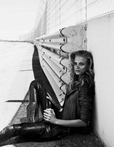 Анна Селезнева за Vogue Paris, ноември 2012 - 6
