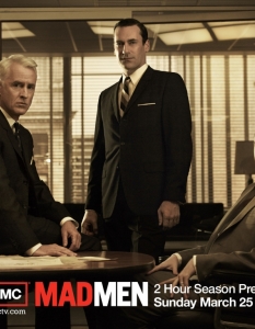 Mad MenСериалът на AMC Mad Men с Джон Хам (Jon Hamm) и Дженюъри Джоунс (January Jones) се радва на изключителен успех вече пет поредни сезона. Поредицата, чийто създател е Матю Уейнър (Matthew Weiner), е отличена с няколко награди "Златен глобус" и "Еми".