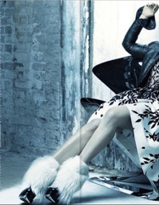 Нууми Рапас за Vogue Italia, януари 2013 - 3
