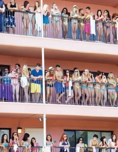 Spring Breakers - 1
