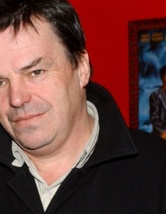 Нийл Джордан (Neil Jordan)Нийл Джордан е добре познат на кинофеновете като режисьор на Interview with the Vampire, Ondine и The Crying Game, за чийто сценарий е отличен с "Оскар". The Borgias на Showtime е първият сериал, създаден от него. Поредицата, в която главната роля е поверена на Джеръми Айрънс (Jeremy Irons), се радва на изключителен зрителски интерес и беше номинирана за "Златен глобус".