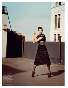 Мила Йовович за Vogue Paris, февруари 2013 - 9