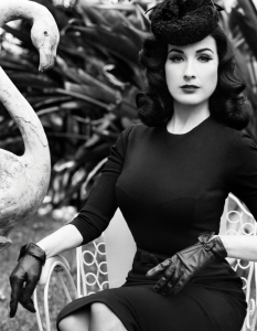 Dita Von Teese представя: 2013 Von Follies Collection - 4