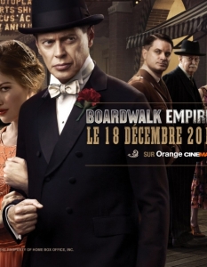 Boardwalk EmpireBoardwalk Empire е едно от най-успешните заглавия на HBO и най-добрият драматичен сериал за 2010 година. Поредицата е сред номинираните за "Златен глобус" всяка година от създаването си през 2010 година, а освен сериала със "Златен глобус" е отличен и Стив Бушеми (Steve Buscemi), на когото е поверена главната роля.