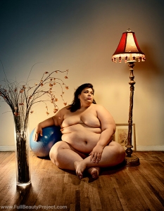 Италианският фотограф Yossi Loloi шокира с фотосесия на наднормени модели по проекта Full Beauty - 2