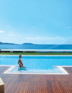 6. The Royal Villa, Grand Resort Lagonissi, Athens US$ 34 356 за една нощувка