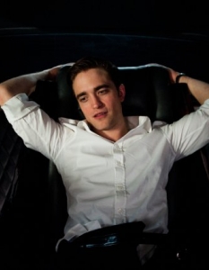 Робърт Патинсън (Robert Pattinson)
Роден на 13 май 1986 г. в Лондон, АнглияУчаства в: The Twilight Saga, Remember Me, Bel Ami, Cosmopolis