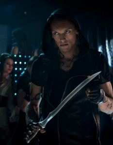 The Mortal Instruments: City of Bones - 2