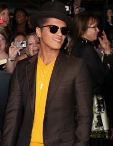 Bruno Mars  - 9