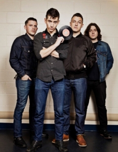 Arctic Monkeys - 9