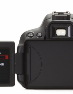 Canon EOS 700D - 2