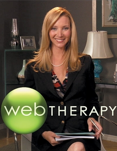 Web TherapyWeb Therapy е ситком на Showtime, базиран на онлайн сериал със същото име. В главната роля е очарователната Лиса Кудроу (Lisa Cudrow), която играеше Фийби във Friends. Този път я виждаме в образа на терапевт, който провежда сеансите си онлайн. Сериалът е отличен с награда Emmy. 