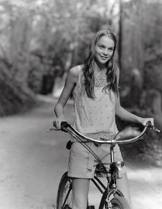 Диви и красиви: момичета с велосипеди - 20