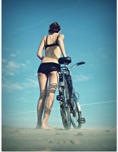 Диви и красиви: момичета с велосипеди - 6