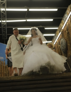 Сватба на Емануела и Никола в Базата на "Къртицата" в Нови Хан - 10
