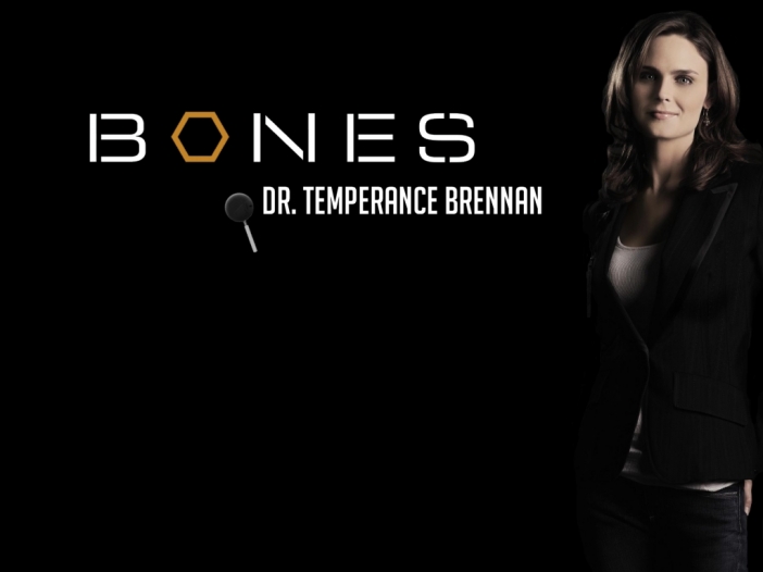 Dr. Temperance "Bones" Brennan - BonesЕдва ли има фен на криминалните сериали, който да не е гледал Bones (Кости) и да не знае коя е доктор Темперънс Бренън. Добре де, тя не е патолог, а съдебен антрополог, но въпреки това е брилянтна във всяко едно отношение и определено разбира от... кости. Ролята на Бренан е поверена на очарователната Емили Дешанел (Emily Deschanel).
