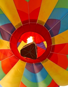 Up! 25 повдигащи настроението фотографии на балони с горещ въздух - 16