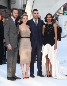 Chris Pine, Alice Eve, Zachary Quinto и Zoe Saldana