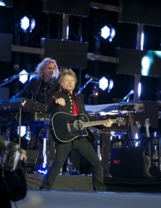 D2 на сцената на Bon Jovi в София - 19