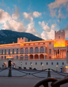 Официална резиденция на Княза на Монако (Кралски дворец)