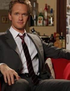 Neil Patrick Harris - How I Met Your MotherНийл Патрик Харис (Neil Patrick Harris), когото повечето от вас вероятно свързват именно с ролята му на Барни от комедийния сериал на CBS How I Met Your Mother (Как се запознах с майка ви), също получава сериозна сума за всеки епизод от поредицата - 210 хиляди долара. 