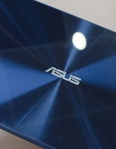 Asus Zenbook Infinity - 1