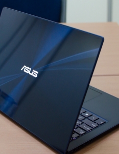 Asus Zenbook Infinity - 4