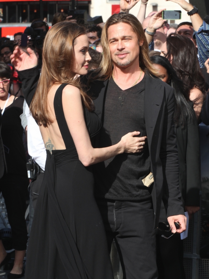 Анджелина Джоли и Брад Пит на премиерата на World War Z в Лондон