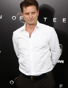 Shea Whigham