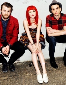 Paramore – Still Into Youот албум: Paramore
