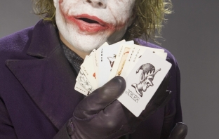 Хийт Леджър като Жокера от The Dark Knight