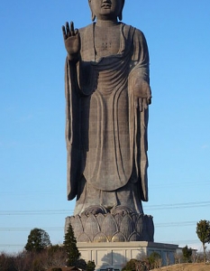 Буда Амитабха, Ushiku Daibutsu, Ушику, префектура Ибараки, Япония, 110 метра
