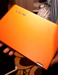 Lenovo IdeaPad Yoga 11s - 9